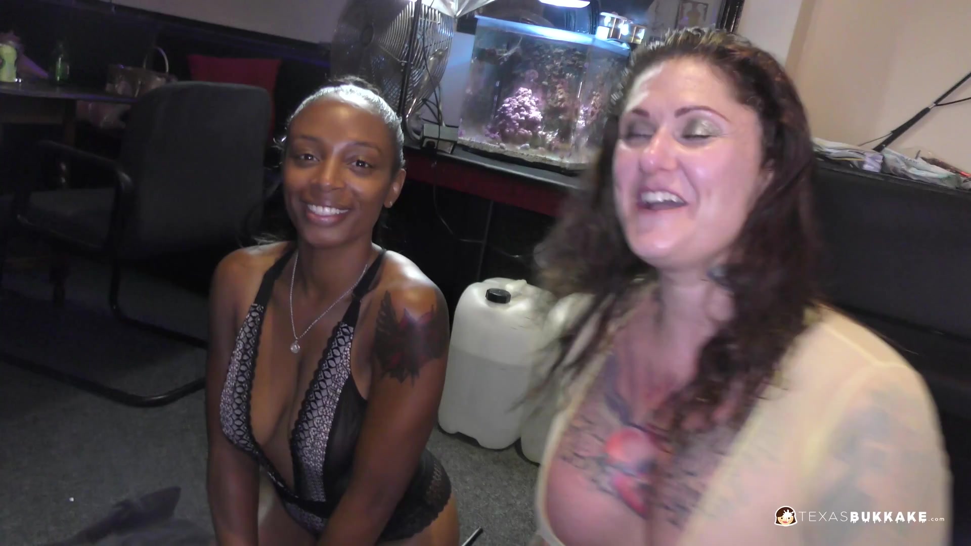 Tallulah and Lola Marie enjoy a bukkake